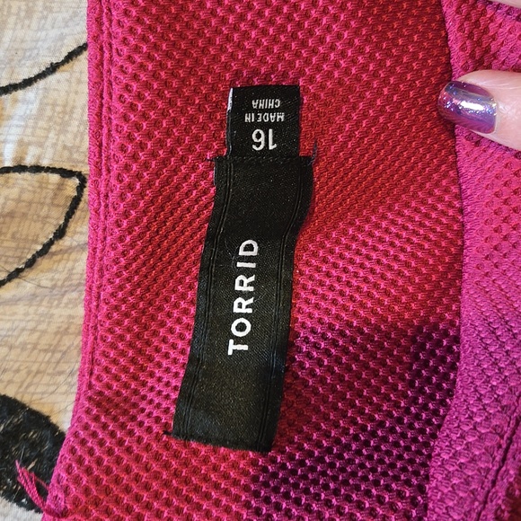 Torrid 16 Textured Shorts Maroon In Color - Picture 2 of 7